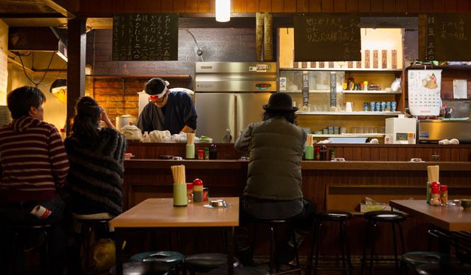 角田陽太｜東京の酒場を案内する新連載「東京浪漫酒場」第一回 三軒茶屋「久仁」 ギャラリー