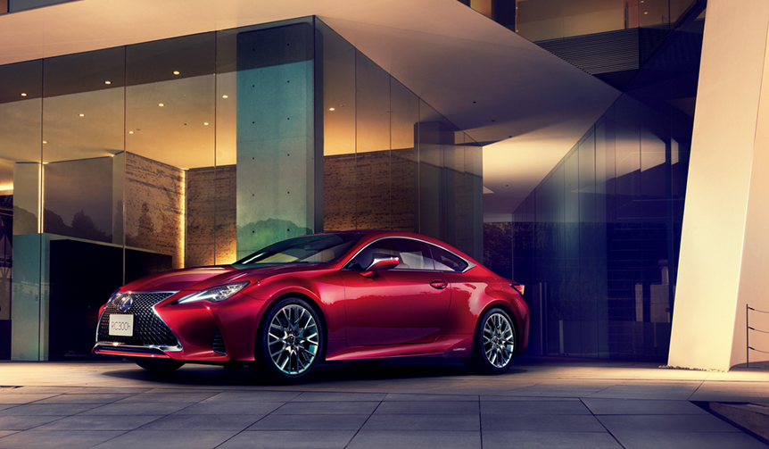 レクサスの2ドアクーペ「RC」がマイナーチェンジ｜Lexus