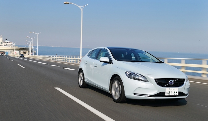 ボルボ V40に試乗｜Volvo ギャラリー