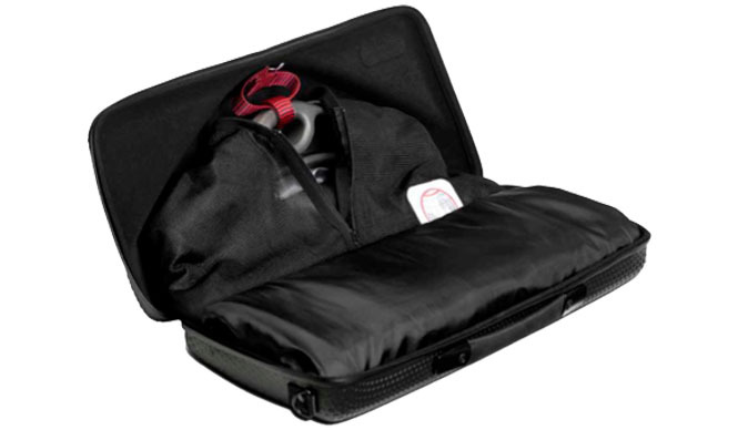 5351POUR LES HOMMES｜スーツを収納してもシワにならない「LAT 56°」ビジネストラベルバッグ ギャラリー