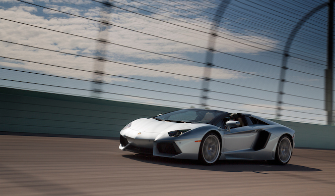 アヴェンタドール ロードスターに試乗｜Lamborghini ギャラリー