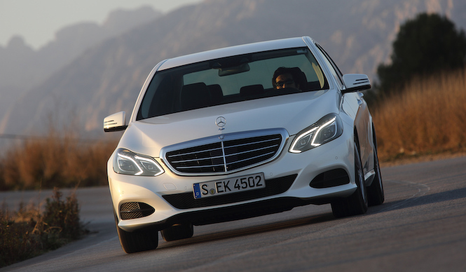 メルセデス・ベンツ Eクラスに試乗｜Mercedes-Benz ギャラリー