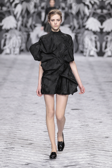 VIKTOR & ROLF｜2013年秋冬コレクション トレンド速報