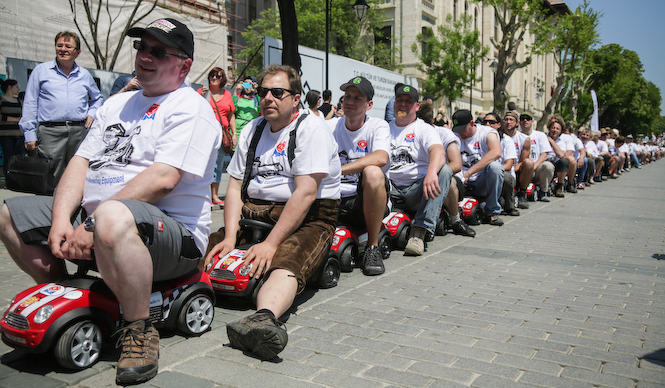 最小のMINIが成し遂げた偉業｜MINI ギャラリー