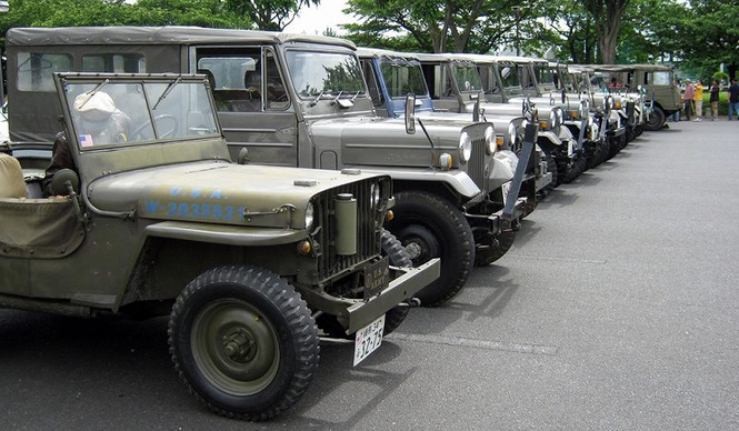 ジープの機能美を味わい尽くす展覧会｜JEEP ギャラリー