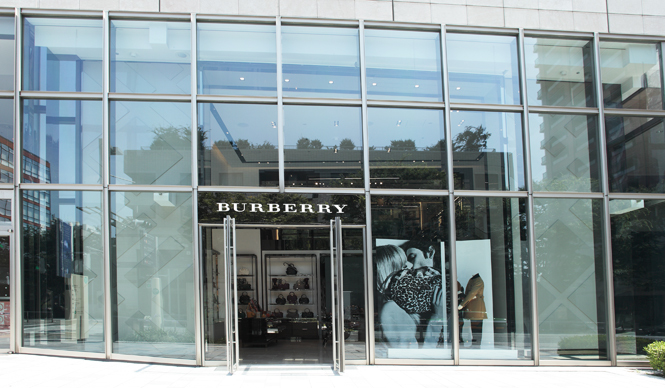 特集｜六本木ヒルズにバーバリーのあらたな旗艦店が誕生