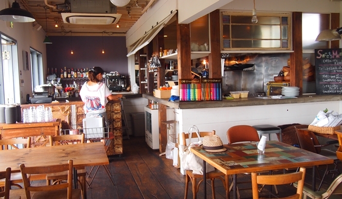 Cruciani C｜コラボレーションカフェが1カ月限定で七里ガ浜にオープン