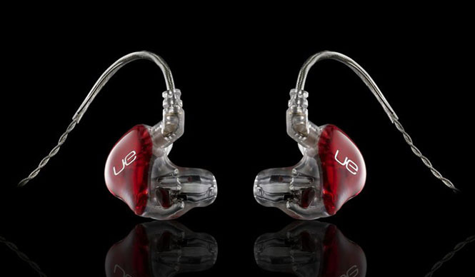 完全オーダーメイドのイヤフォン「Ultimate Ears」｜Logicool ギャラリー