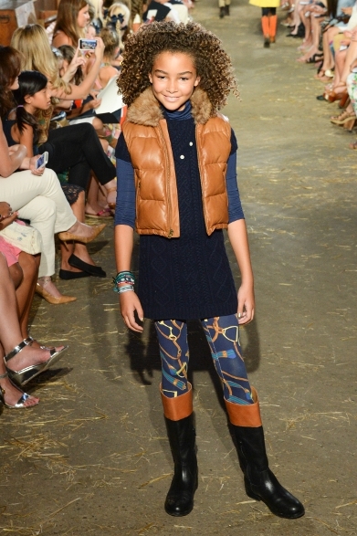 ジェシカ・アルバをホストに迎え、ラルフ ローレンがハンプトンでガールズファッションショー開催｜RALPH LAUREN