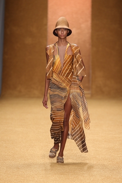 AKRIS｜2014年春夏コレクション