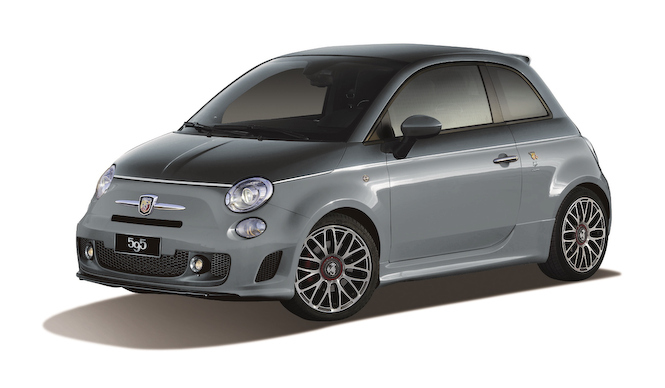 さそり座を記念する特別カラーの595ツーリズモ｜Abarth ギャラリー