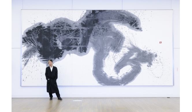 ART｜柿沼康ニ『書の道“ぱーっ”』を金沢21世紀美術館にて開催