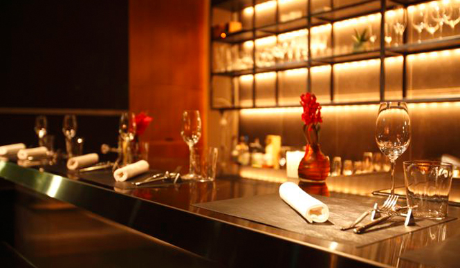 EAT｜期間限定の「シャンパーニュ＆キャビアバー」がオープン ギャラリー