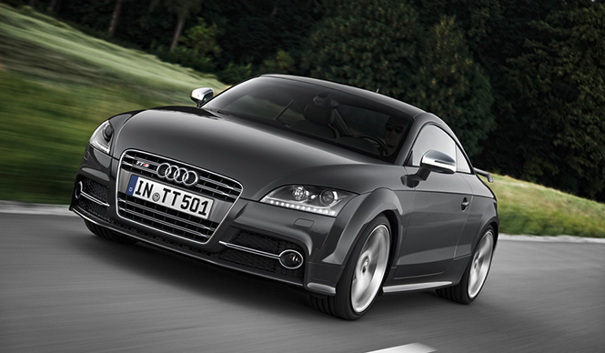 「TT」と「Q3」一挙5車種の限定車を同時発売｜Audi ギャラリー