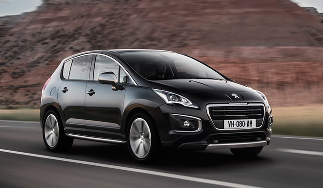 精悍な顔つきに生まれかわった「3008」｜Peugeot ギャラリー