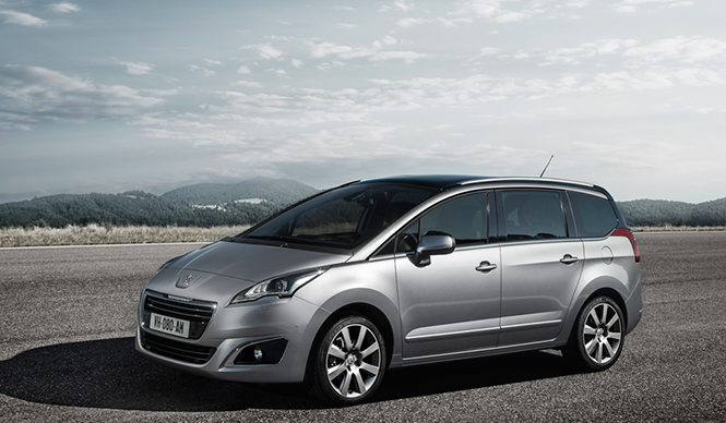 7シーターのミニバン「5008」フェイスリフト｜Peugeot ギャラリー