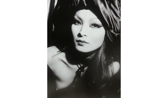 THEATER｜対照的な二人が放つライブパフォーマンス『アシンメトリア』 ギャラリー