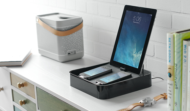 Bluelounge｜あらゆるガジェットを充電する“聖域 iPad、iPhoneにも対応したスタンド「Sanctuary4」