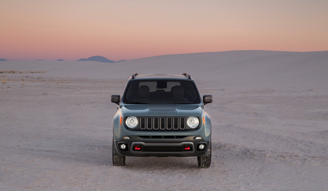 ジープ初のスモールモデル、「レネゲード」が登場｜Jeep ギャラリー