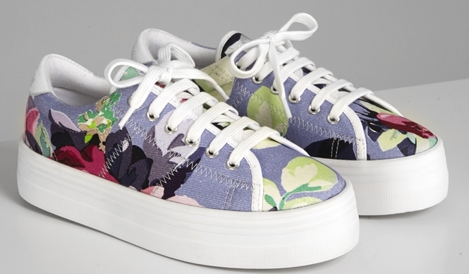 CARVEN｜カルヴェンとノーネームのコラボレーションスニーカー誕生 ギャラリー