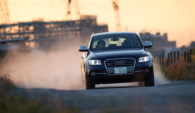 アウディSUV初のSモデル、SQ5を試乗｜Audi ギャラリー