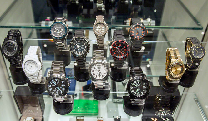 MARC BY MARC JACOBS｜「メンズウォッチコレクション」本格デビュー