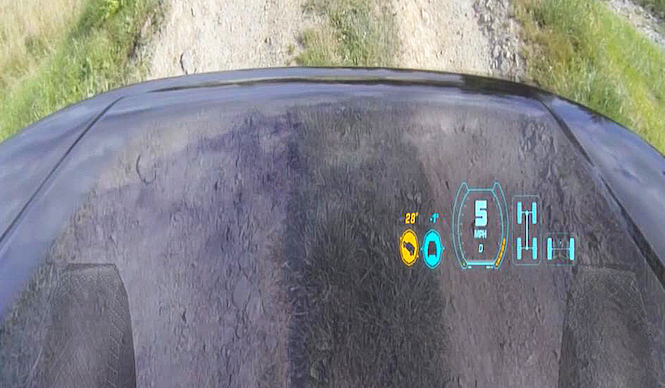 新型ディスカバリーはボンネットを通して地面が見える｜Land Rover ギャラリー