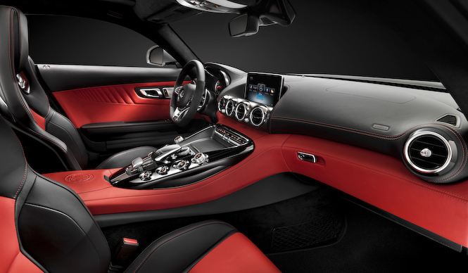 メルセデス AMG GT、そのインテリアを公開｜Mercedes-Benz ギャラリー
