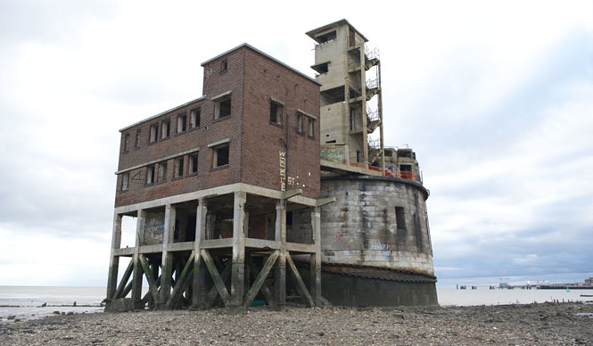 ART｜マーガレット・ハウエル、ロンドン本店で写真展『Slacklands』開催 ギャラリー