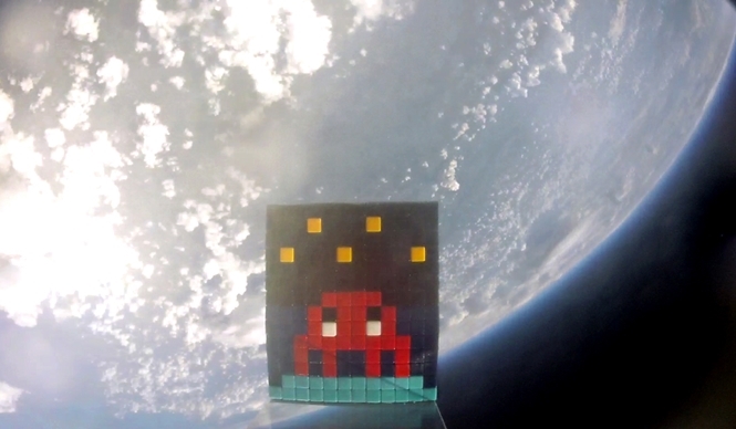 ART｜フランス人アーティスト、インベーダーの新作映像作品『ART4SPACE』ジャパンプレミア