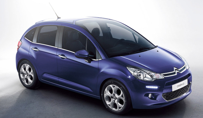 レザーのインテリアで高級感を演出するC3｜Citroen ギャラリー