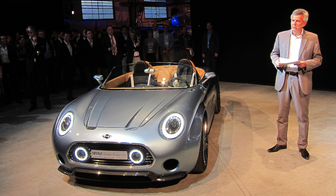 クラシック スポーツカーに仕立てたMINIを公開｜MINI ギャラリー