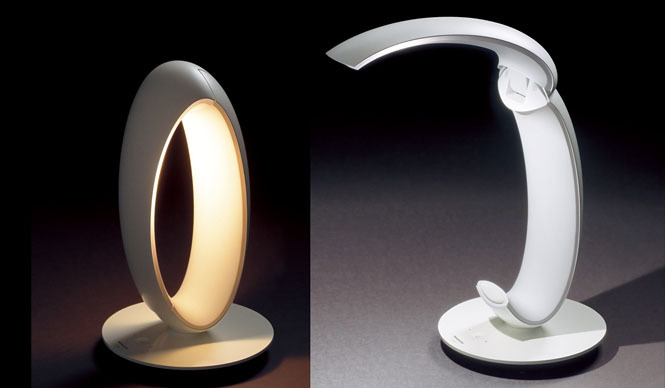 Panasonic｜灯具の開閉であかりを切り替えられる「LEDスタンド」 ギャラリー