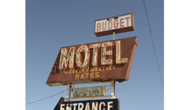 ART｜IMAギャラリーでグループ展『THE STREET GOES ON』 ギャラリー