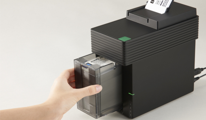 KING JIM｜デジタル名刺ボックス「ビズレージ」が登場 ギャラリー