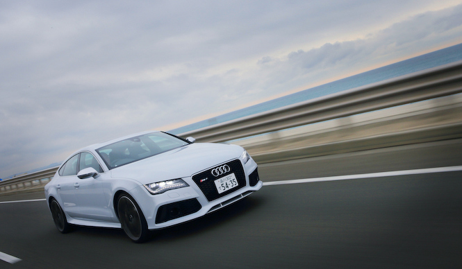 アウディ RS7スポーツバックを試乗｜Audi ギャラリー