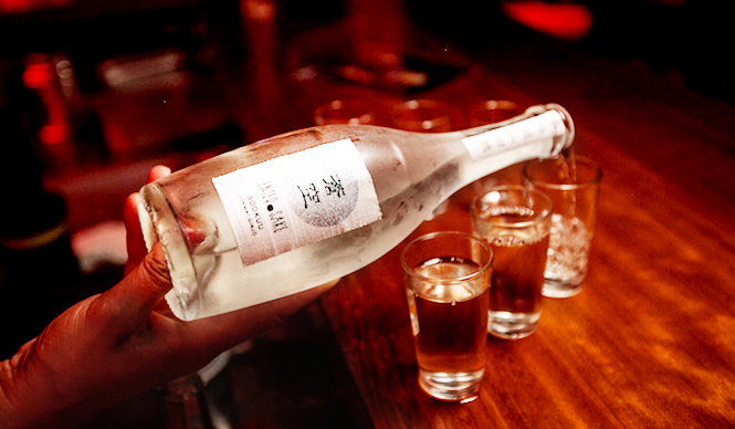 EAT｜イビザ島のダンスミュージックパーティに日本酒登場 ギャラリー