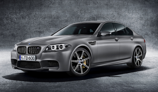 パワーを向上させた30周年記念のM5、日本でも発売｜BMW ギャラリー