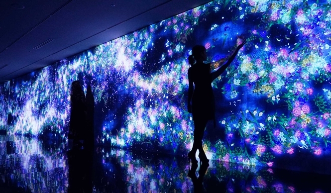 GUCCI｜チームラボとのコラボ新作「Infinity of Flowers」を公開 ギャラリー