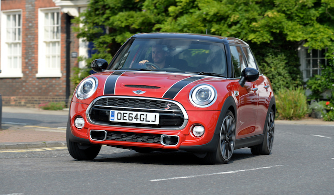 5ドアのMINI、国内販売を開始｜MINI ギャラリー