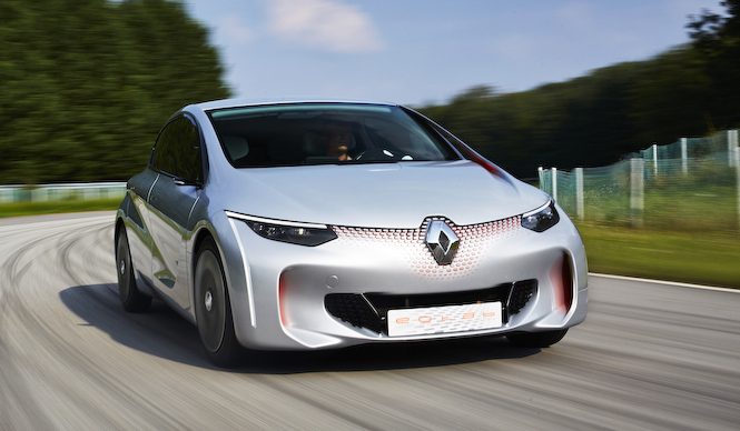ルノー、リッター100kmの小型PHVを発表｜Renault ギャラリー