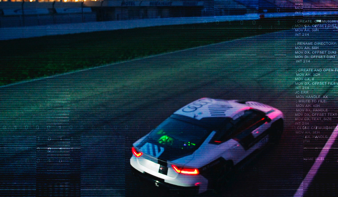 無人運転のアウディRS7がサーキットを攻める｜Audi ギャラリー