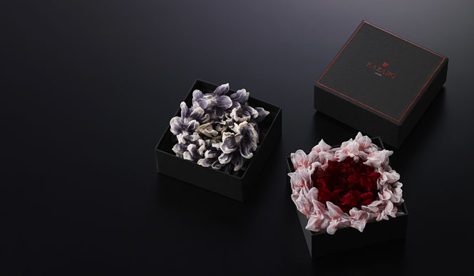 ZENTO｜京都の伝統工芸“絞り染め”ポケットチーフ「KAZARO」 ギャラリー