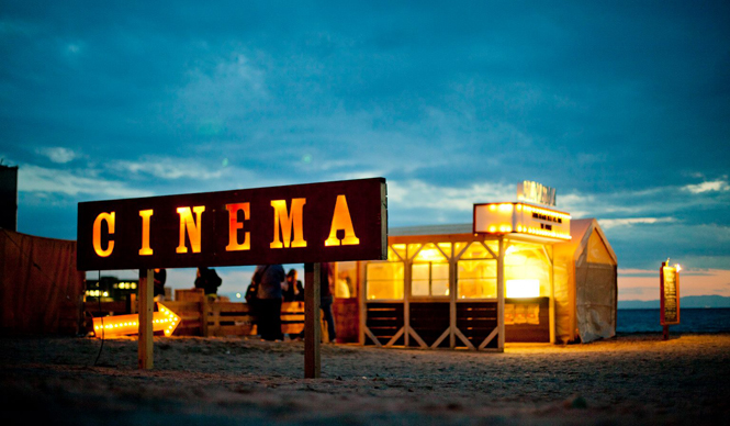 MOVIE｜多彩なイベントが開かれるGW恒例の「逗子海岸映画祭」が今年も開幕！ ギャラリー