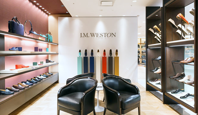 上質なリゾートライフに履きたい靴のプロモーションに注目｜ISETAN MEN’S ギャラリー