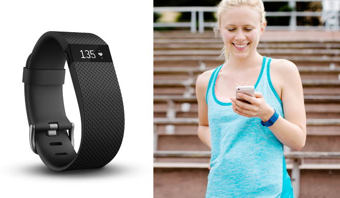 心拍数を記録する多用途のフィットネスリストバンド「Fitbit Charge HR™」｜Fitbit ギャラリー