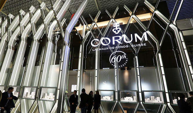 コルム｜BASELWORLD 2015 バーゼルワールド速報｜CORUM ギャラリー
