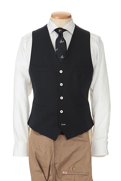 マリネッラが “次なる100年” へと捧げるネクタイブランド「ダークノット」｜DARKNOT ギャラリー