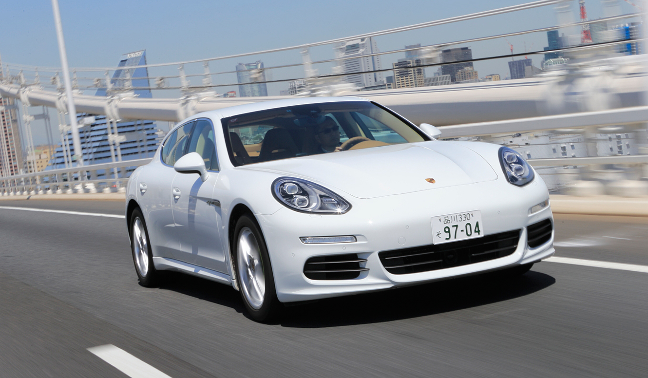 ポルシェのPHEVセダン、パナメーラ S E-ハイブリッドの燃費を計る｜Porsche ギャラリー