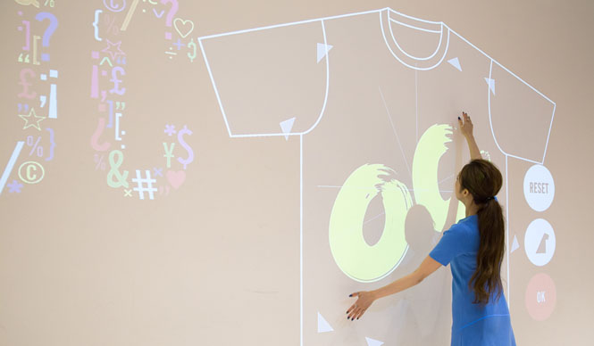 オープニングセレモニー 大阪店の「Sketch Wall」で新体験を｜OPENING CEREMONY ギャラリー